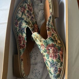 Indigo Rd. Fabric mules/slides